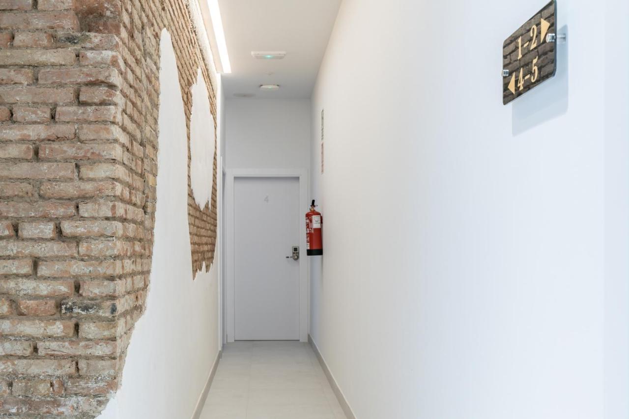 Room Close To City Centre Valencia Ngoại thất bức ảnh